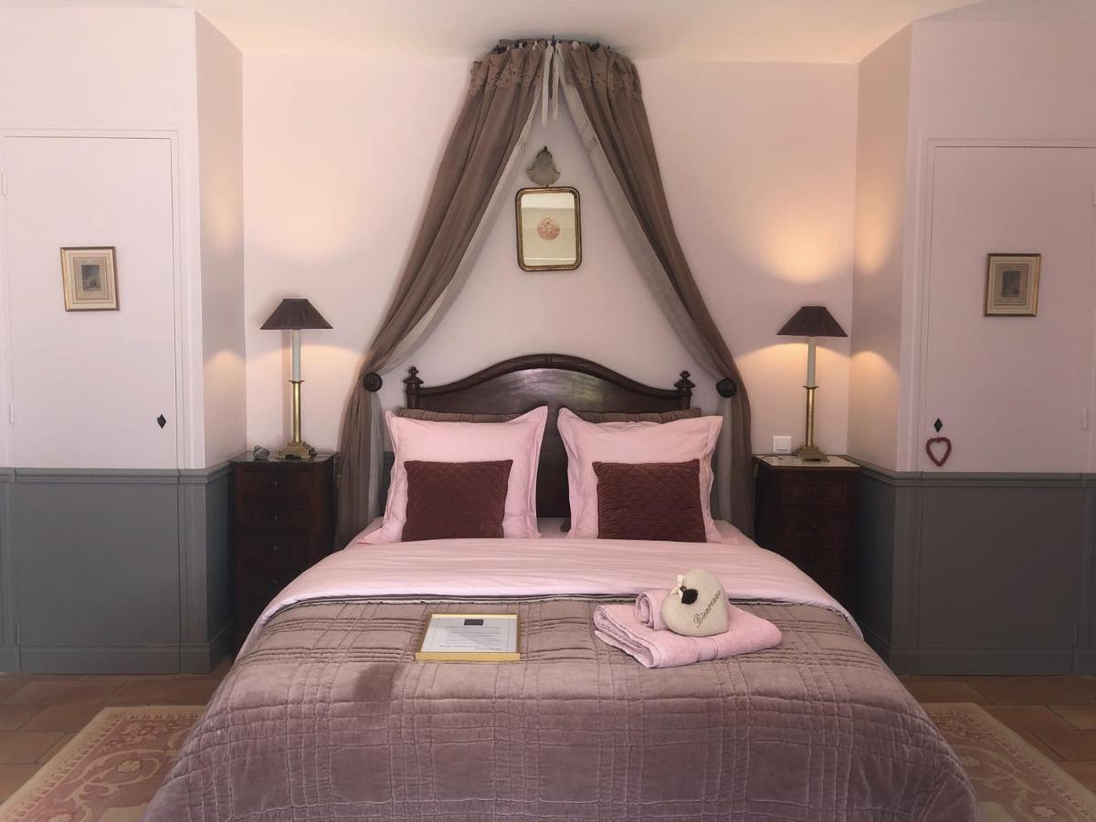 Bed and Breakfast Les Aurochs Grimaud Exterior foto