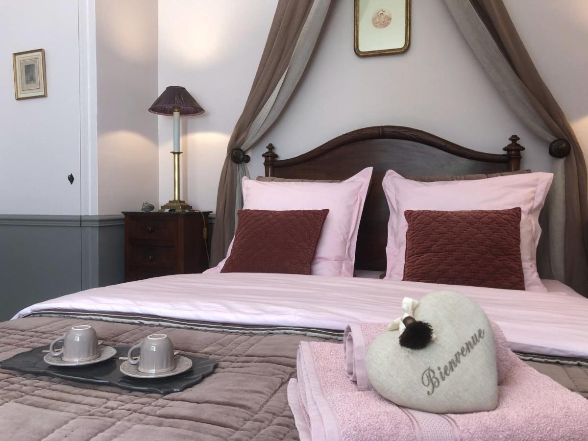 Bed and Breakfast Les Aurochs Grimaud Exterior foto