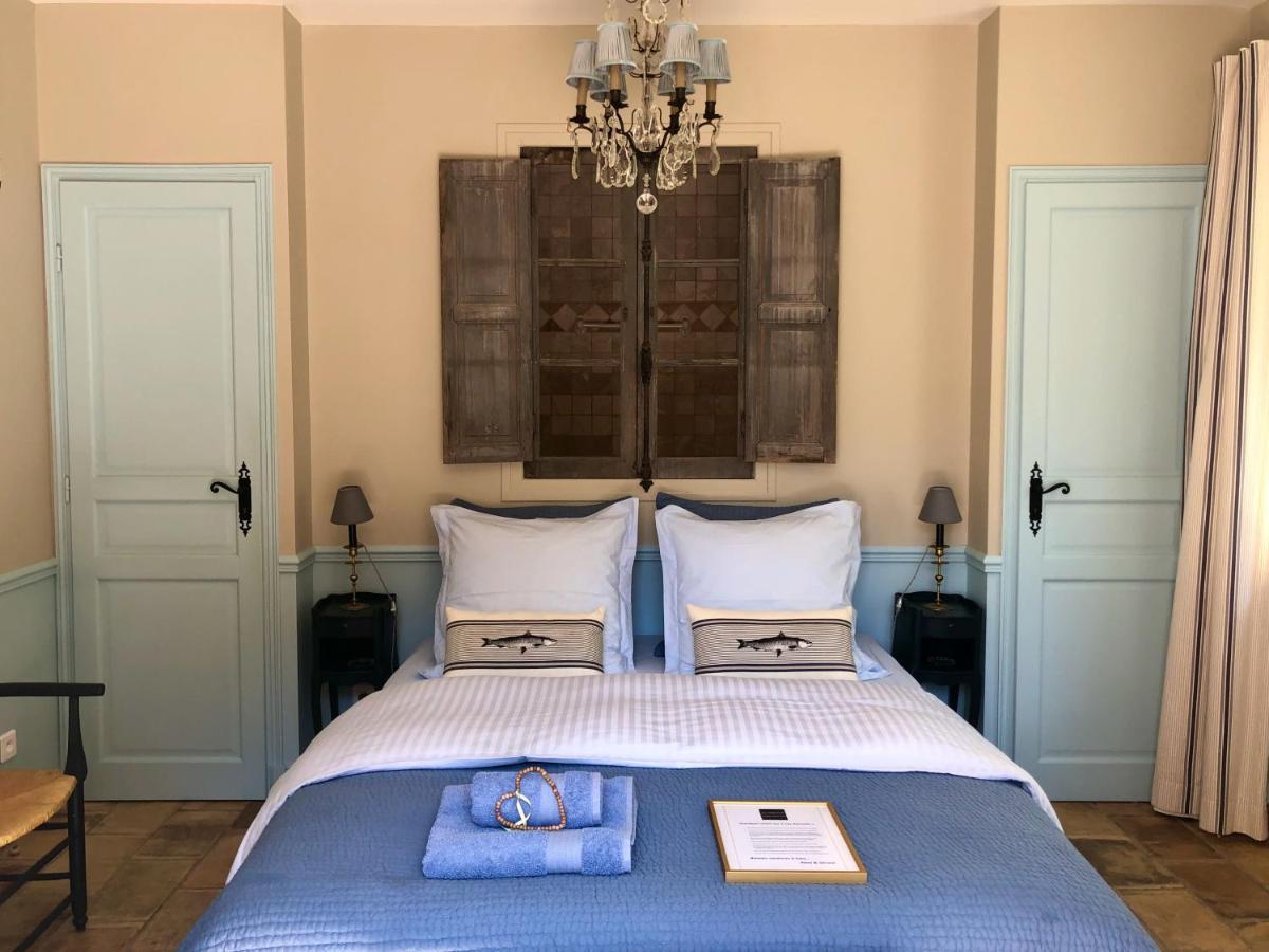 Bed and Breakfast Les Aurochs Grimaud Exterior foto