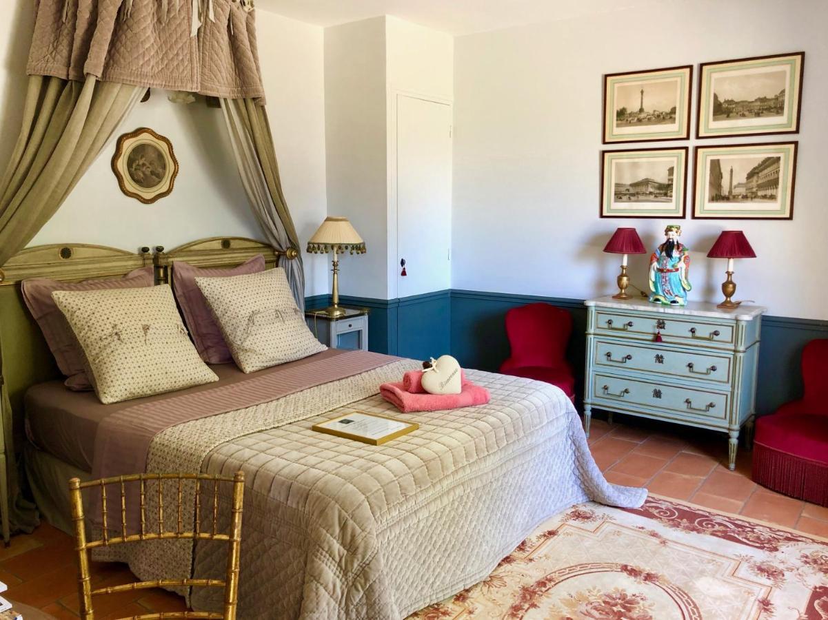 Bed and Breakfast Les Aurochs Grimaud Exterior foto