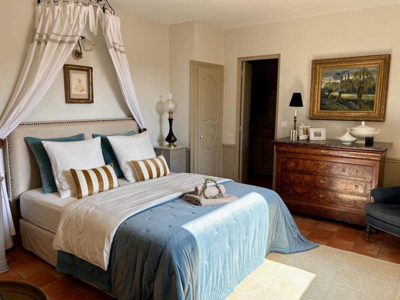 Bed and Breakfast Les Aurochs Grimaud Exterior foto