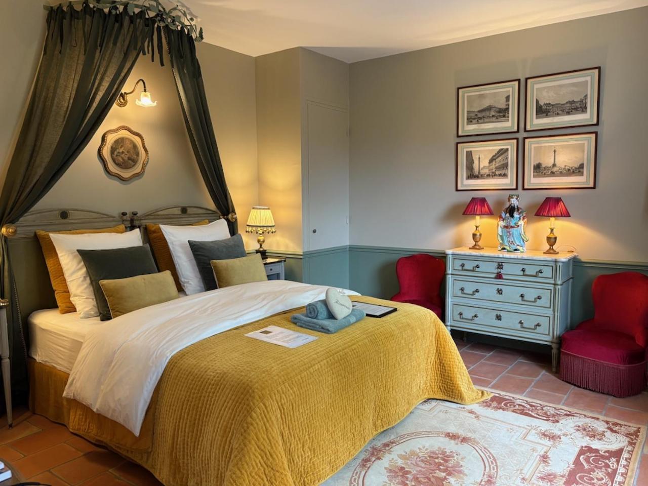 Bed and Breakfast Les Aurochs Grimaud Exterior foto